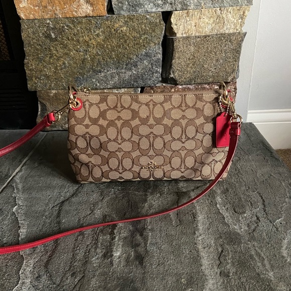 Coach Handbags - Coach Crossbody